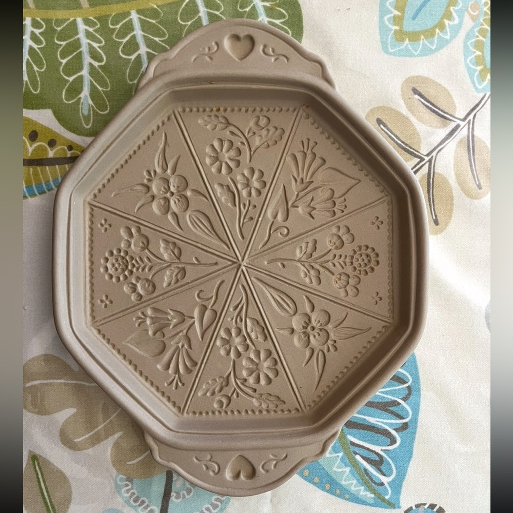Brown Bag Cookie Art Ceramic
Shortbread Pan.